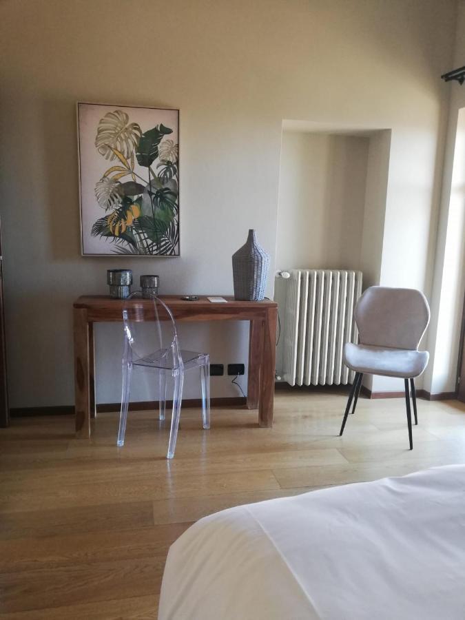 La Giolitta Rooms & Apartment Barolo Bagian luar foto