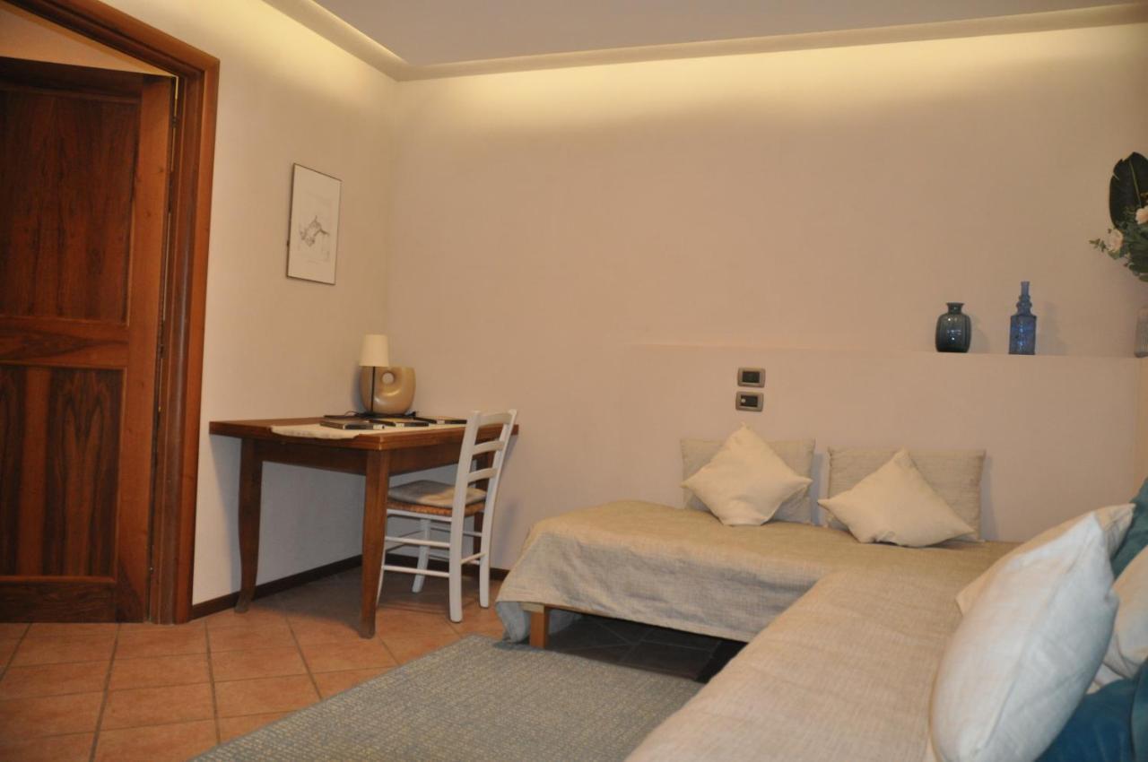 La Giolitta Rooms & Apartment Barolo Bagian luar foto