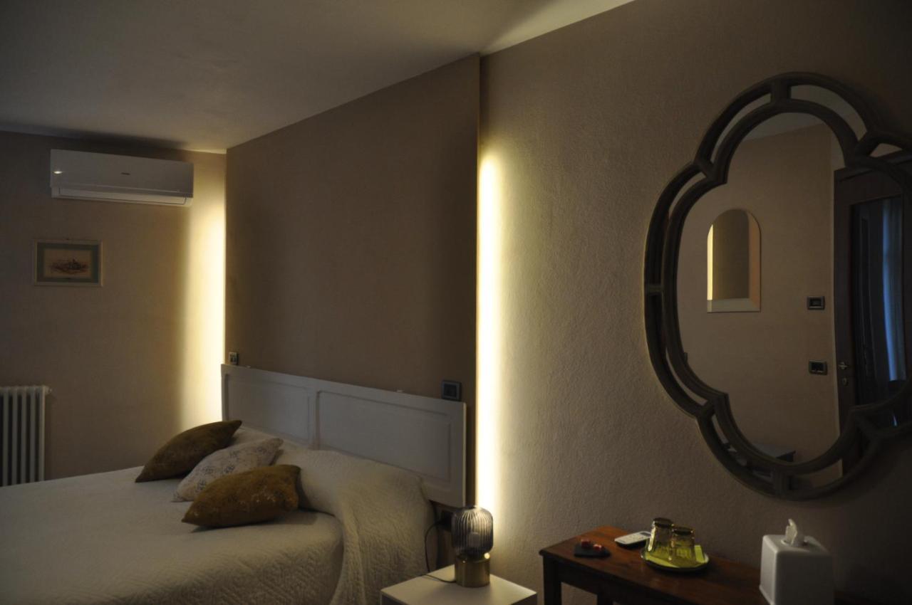 La Giolitta Rooms & Apartment Barolo Bagian luar foto