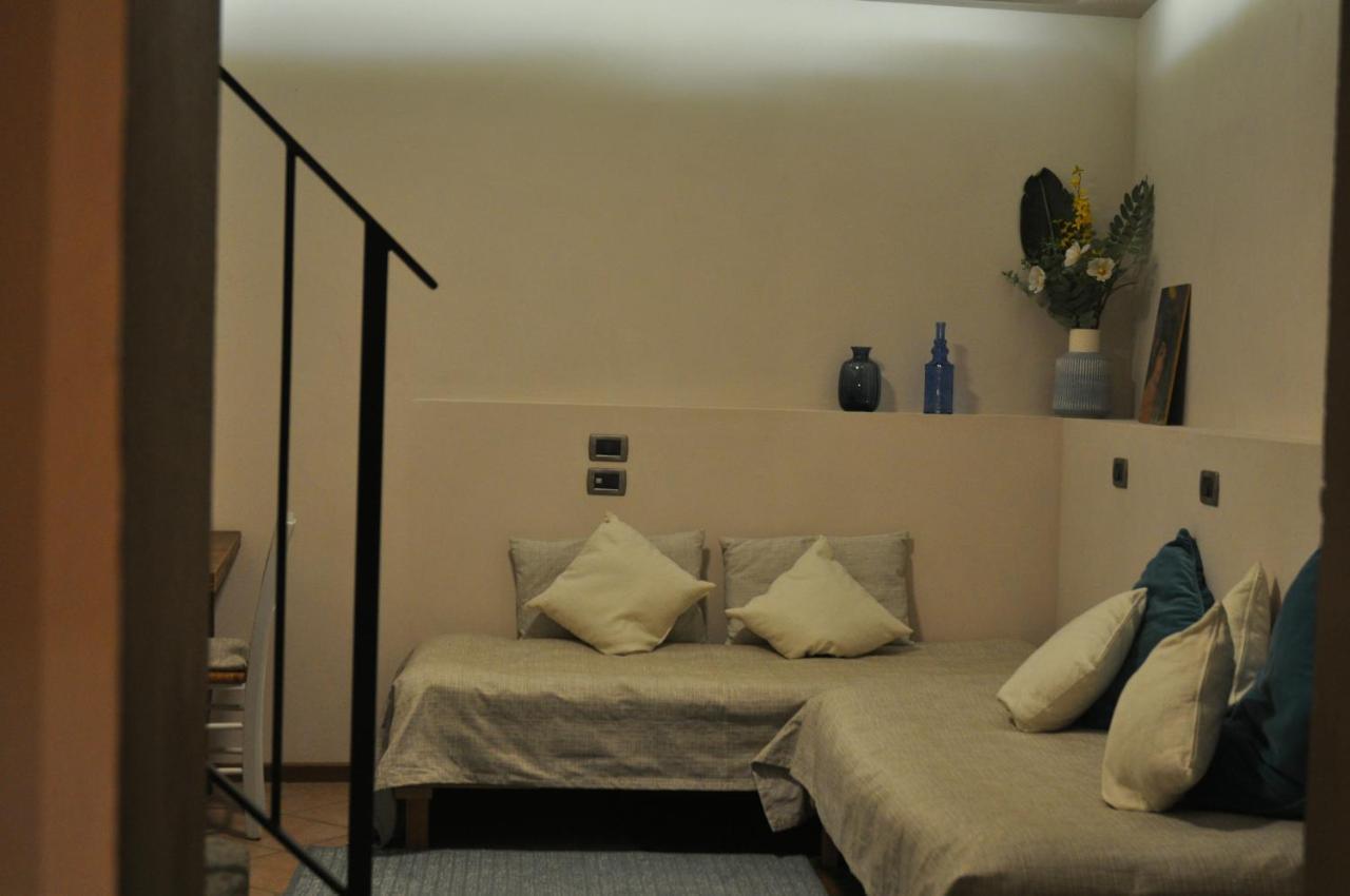 La Giolitta Rooms & Apartment Barolo Bagian luar foto