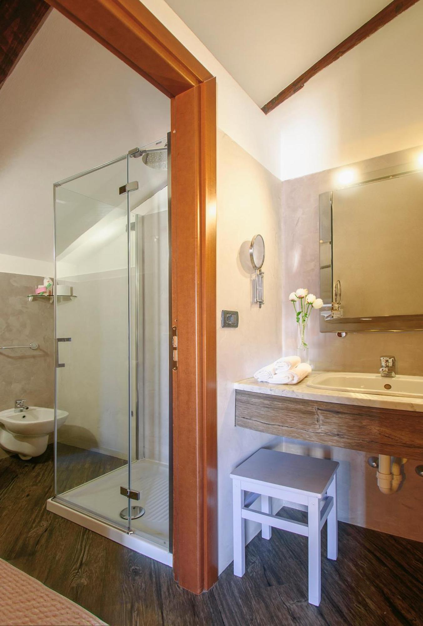 La Giolitta Rooms & Apartment Barolo Bagian luar foto